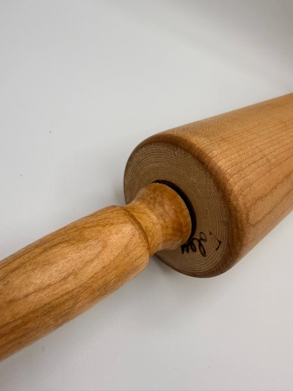 Foley Classic Vintage Wooden Rolling Pin - Natural Maple Wood Finish